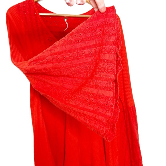 Free People Red Bell Sleeve Lace Trim V Neck Thermal Top Womens Large - Picture 6 of 16